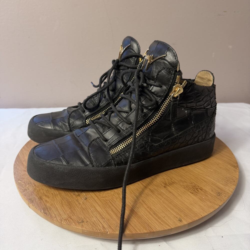 Giuseppe Zanotti Size 43 Black Croc Embossed Leather High Top Sneakers